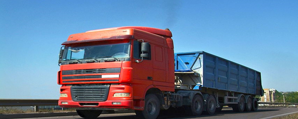 道路货物运输的全面解析 类型、特点与构成