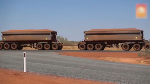 澳大利亚内陆公路列车 巨型车轮上的货运革命